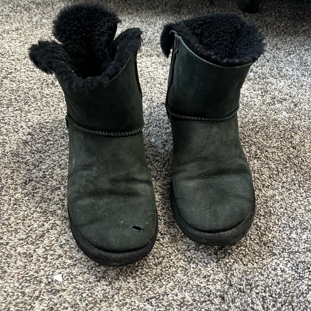 UGG Mini Bailey Bow Boots in Black